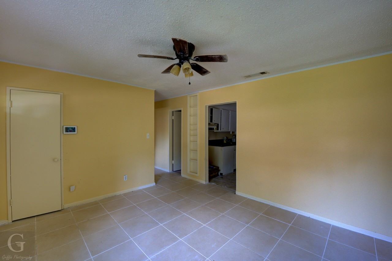 3051 Amherst St - Photo 5 of 11