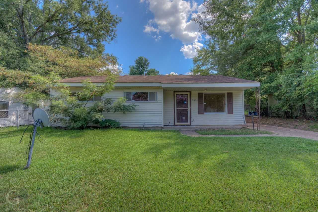 3051 Amherst St - Photo 2 of 11