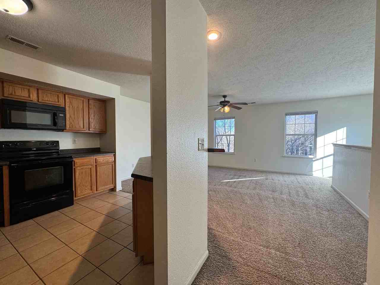 20918B Homer St - Photo 7 of 32