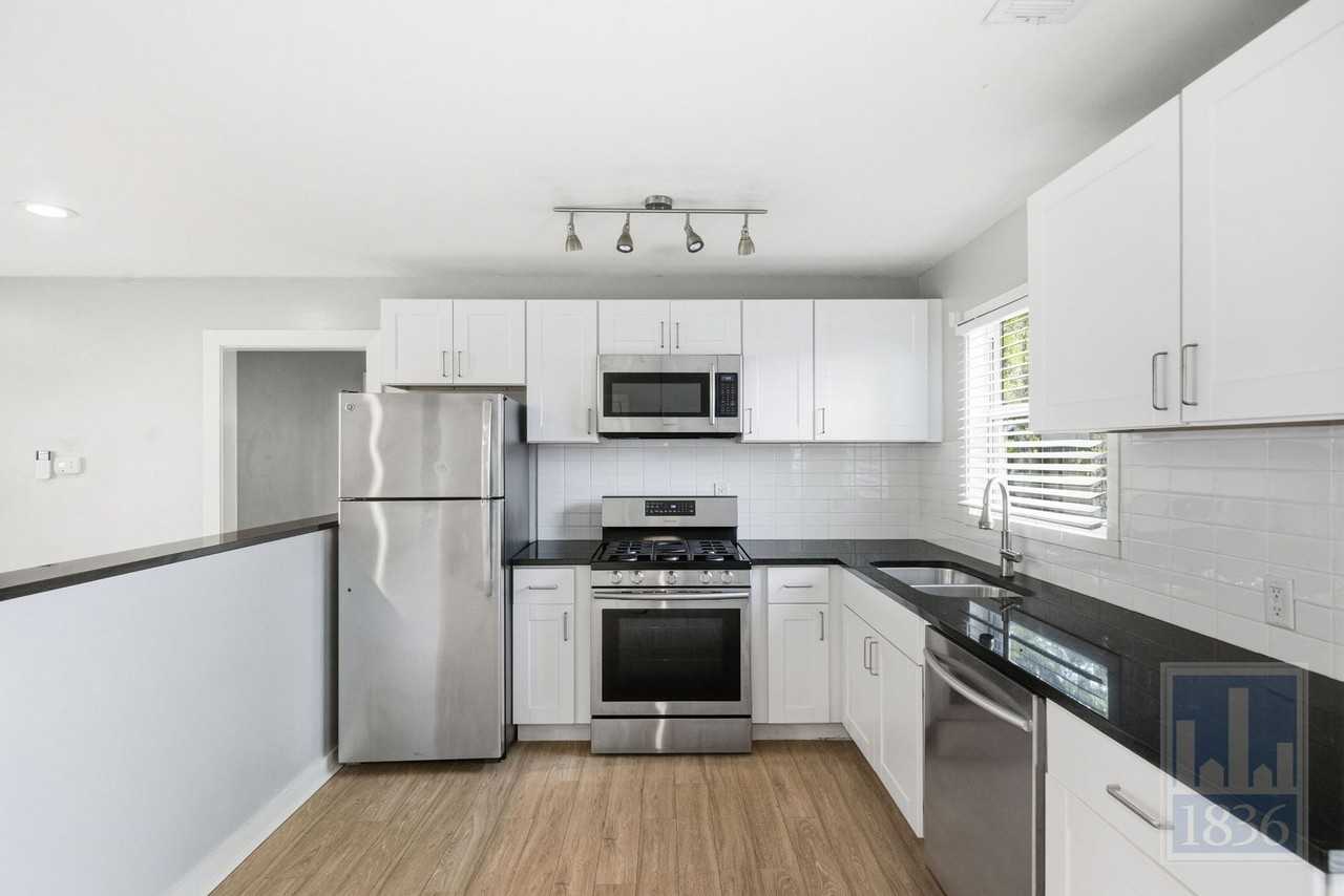 5308 Overbrook Dr - Photo 6 of 46