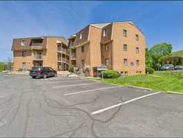 featured image of 325 Campbell St #B6