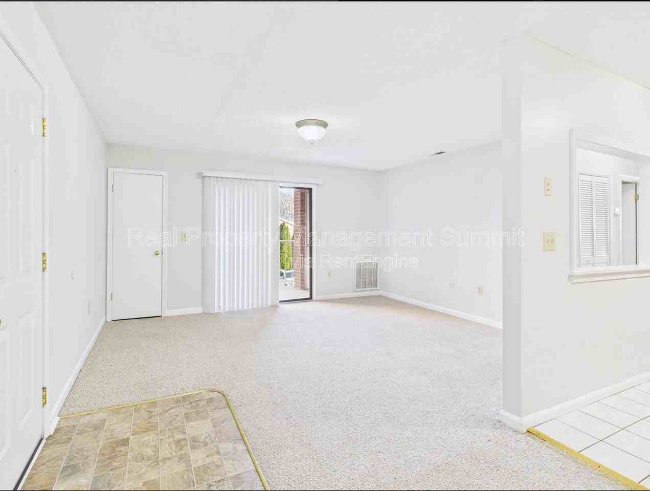 325 Campbell St #B6 - Photo 2 of 17