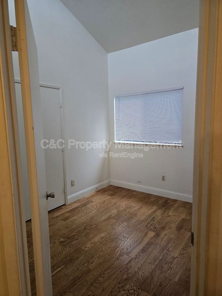 3939 Madison Ave #222 - Photo 2 of 7