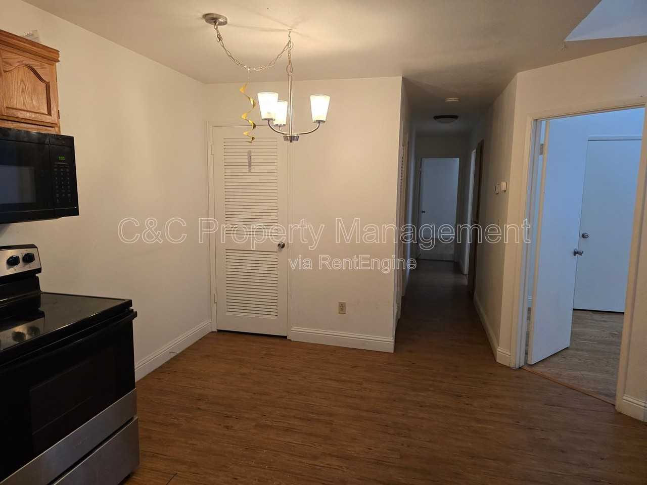 3939 Madison Ave #222 - Photo 3 of 7