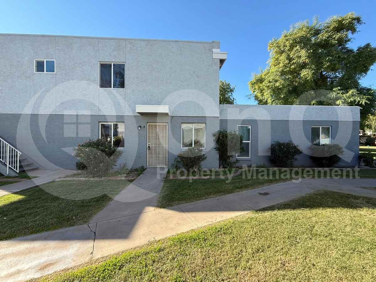 2629 W Ocotillo Rd #2 - Photo 5 of 40