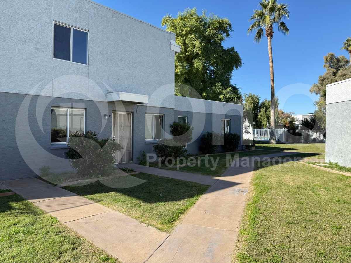 2629 W Ocotillo Rd #2 - Photo 6 of 40