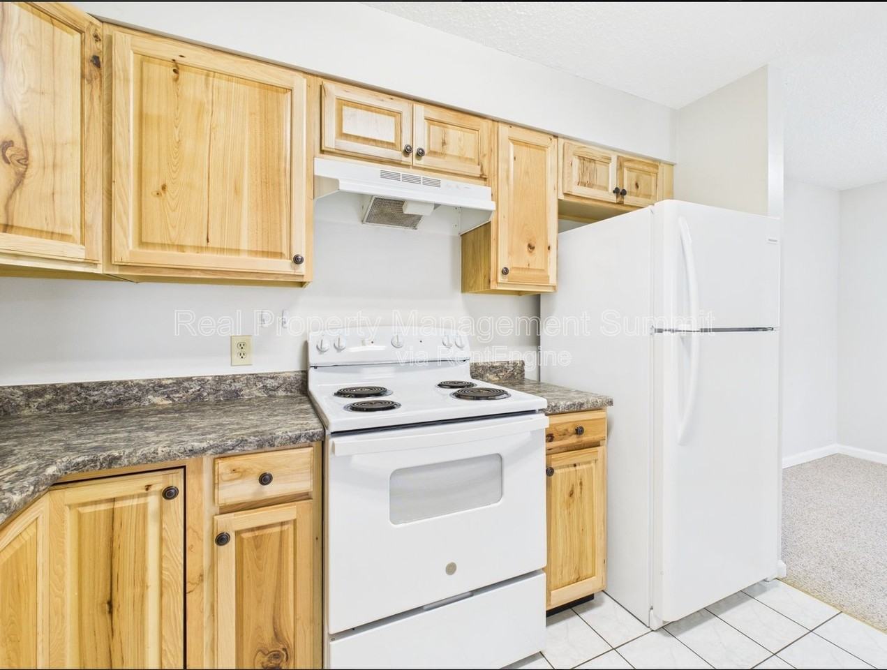 325 Campbell St #C4 - Photo 3 of 20