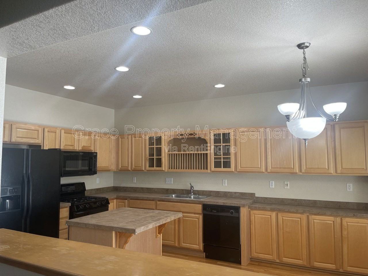 12616 Julian Pt - Photo 5 of 21