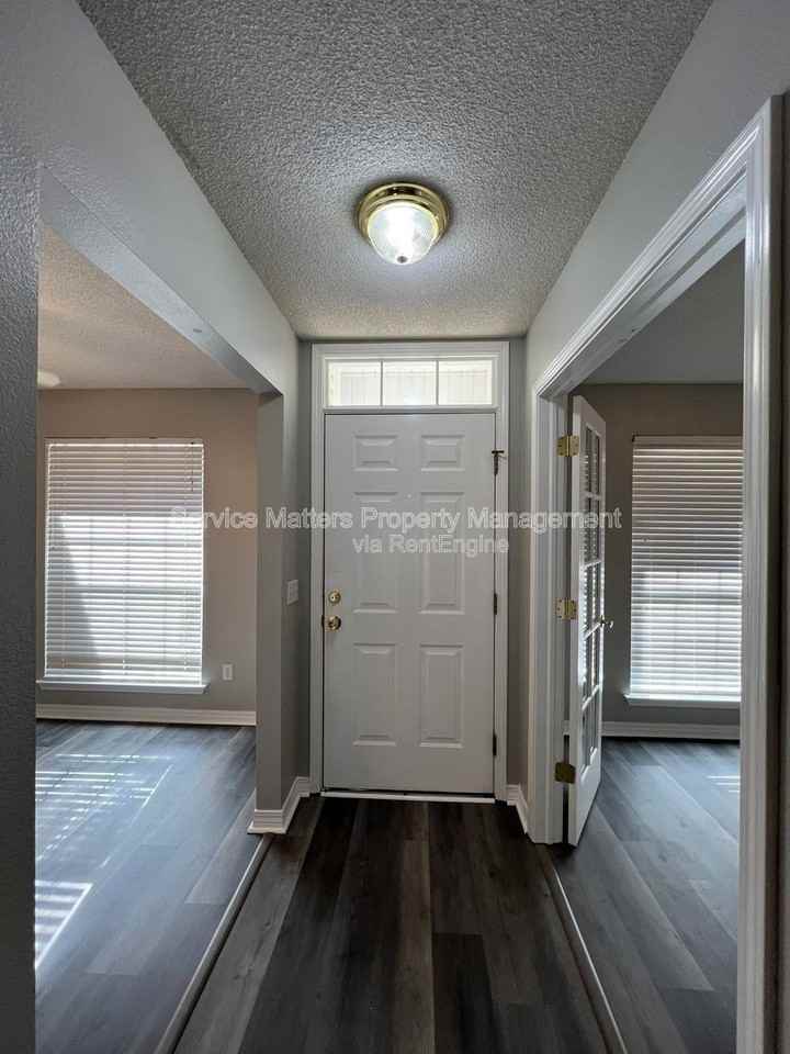 4830 Timberland Dr - Photo 4 of 50