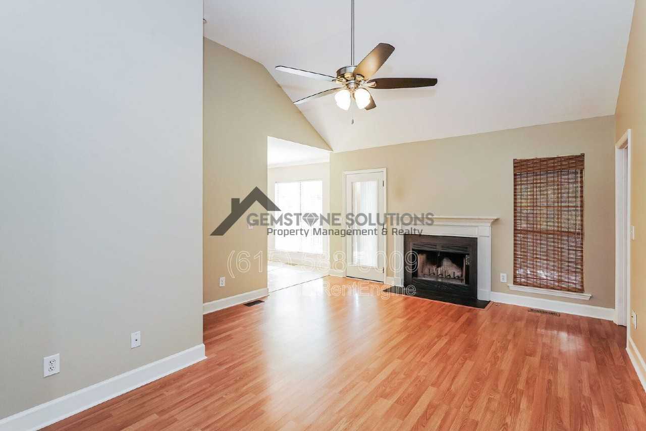 306 Crooked Oak Ct - Photo 6 of 27