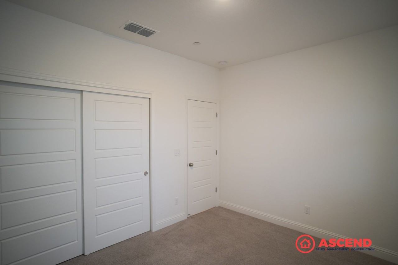 3310 Spruce Park Way - Photo 6 of 31