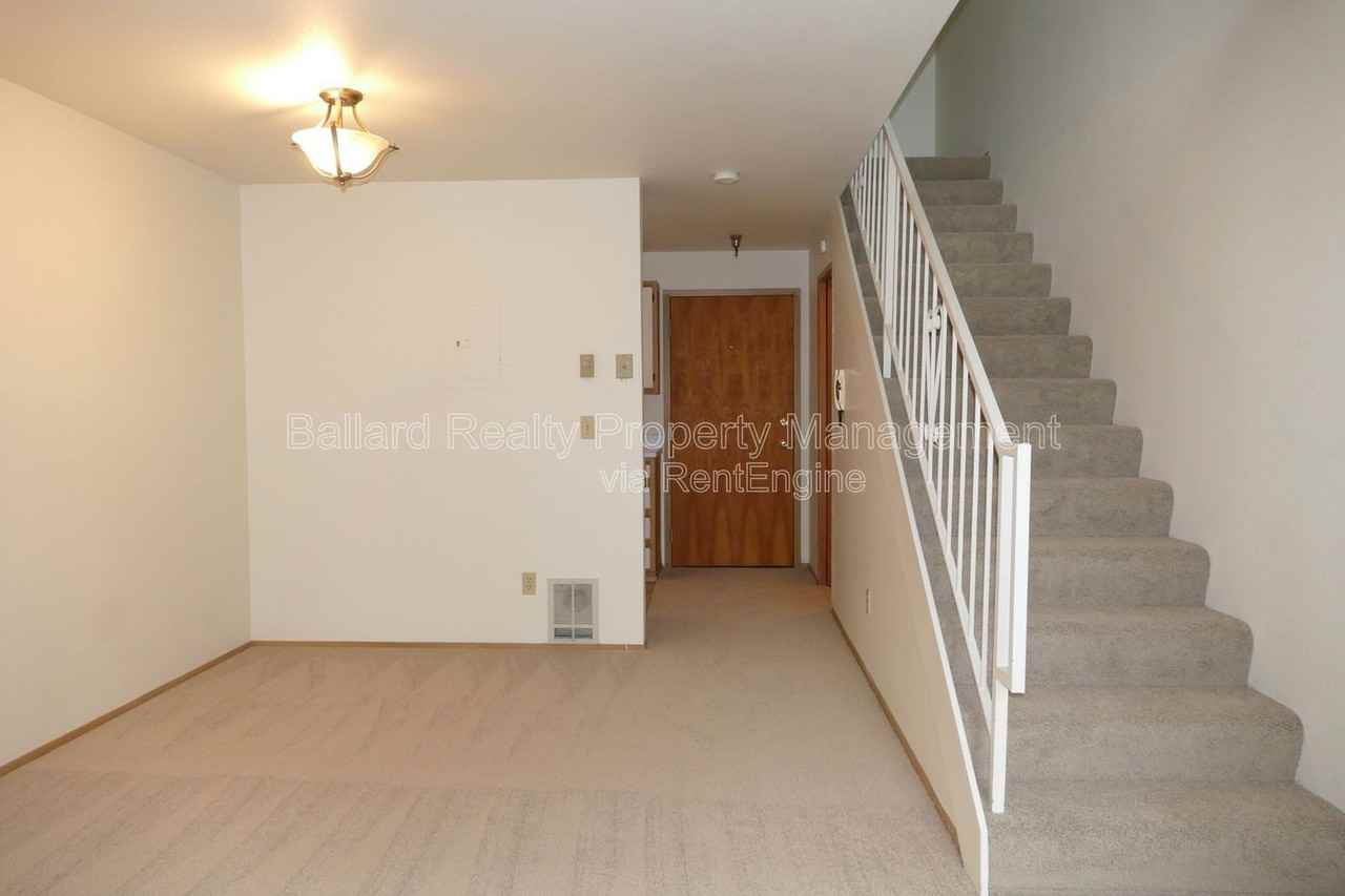 1731 Nw 58th St #202 - Photo 5 of 14