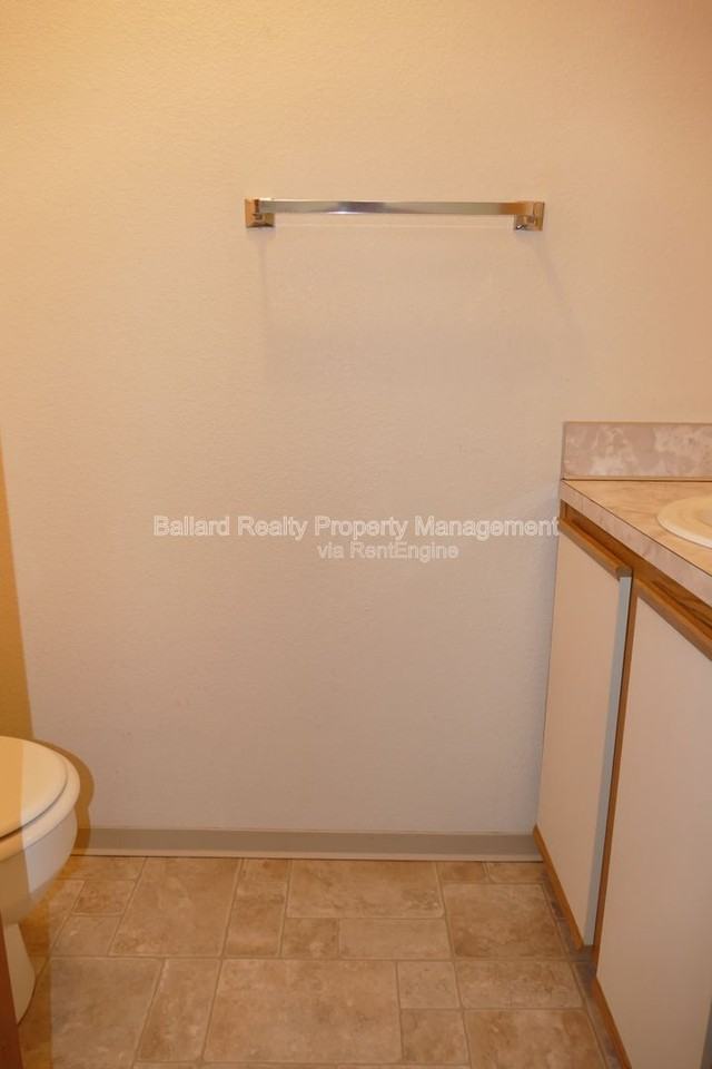 1731 Nw 58th St #202 - Photo 7 of 14