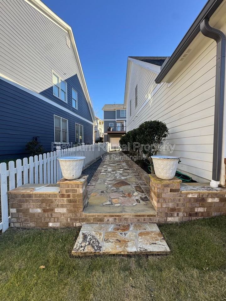 1705 Barfield Run Nw - Photo 7 of 48