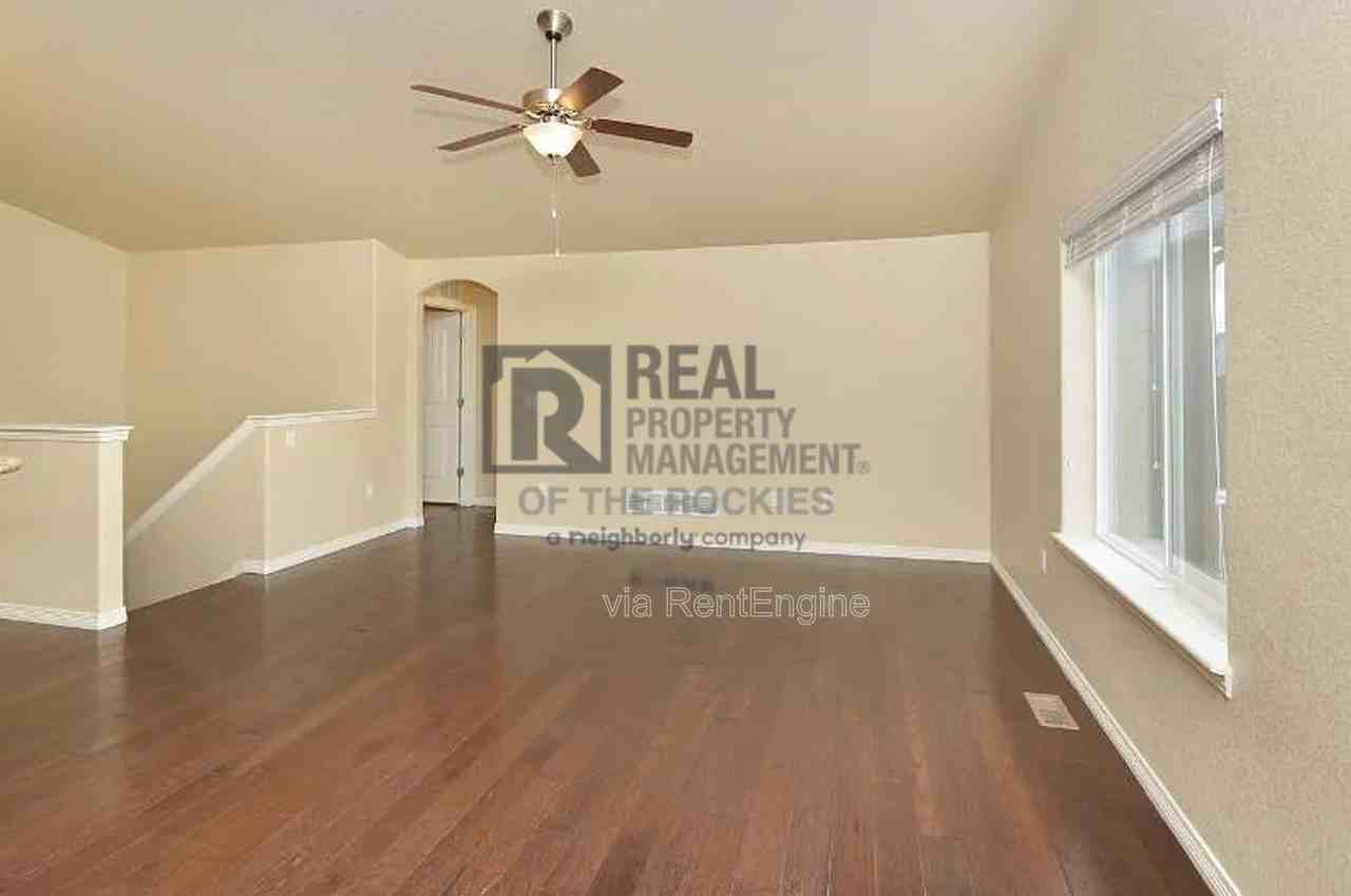 617 Canyonlands St - Photo 5 of 12