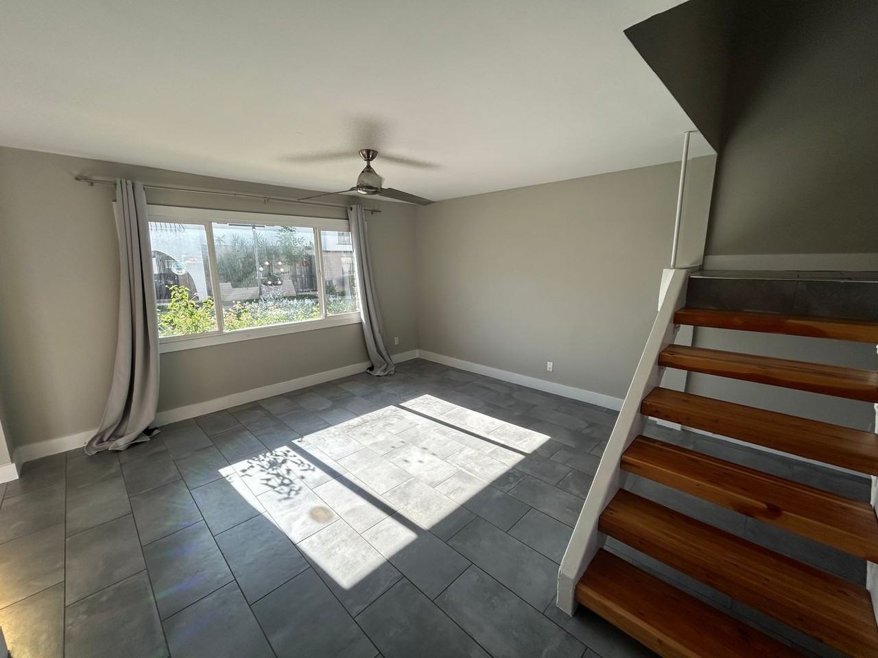 2927 E Fairmount Ave - Photo 4 of 21