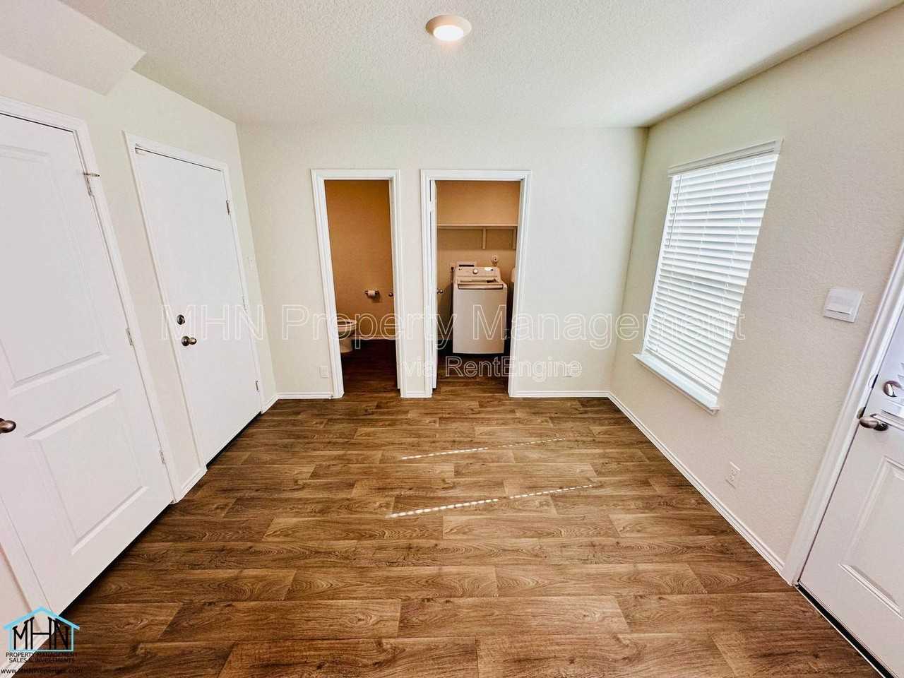 14415 Navidad Pike - Photo 7 of 19