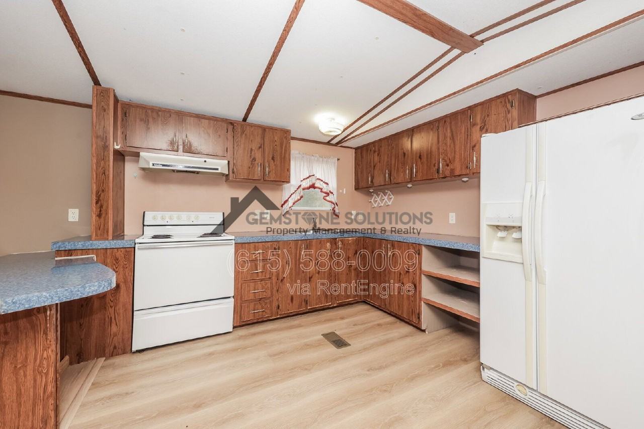 5576 Hargrove Rd - Photo 5 of 26