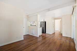 featured image of 1290 Murray Ave