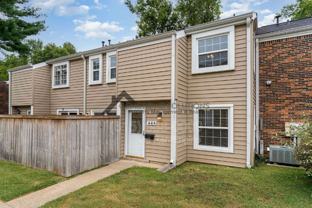 404 Granville Rd - Photo 1 of 1