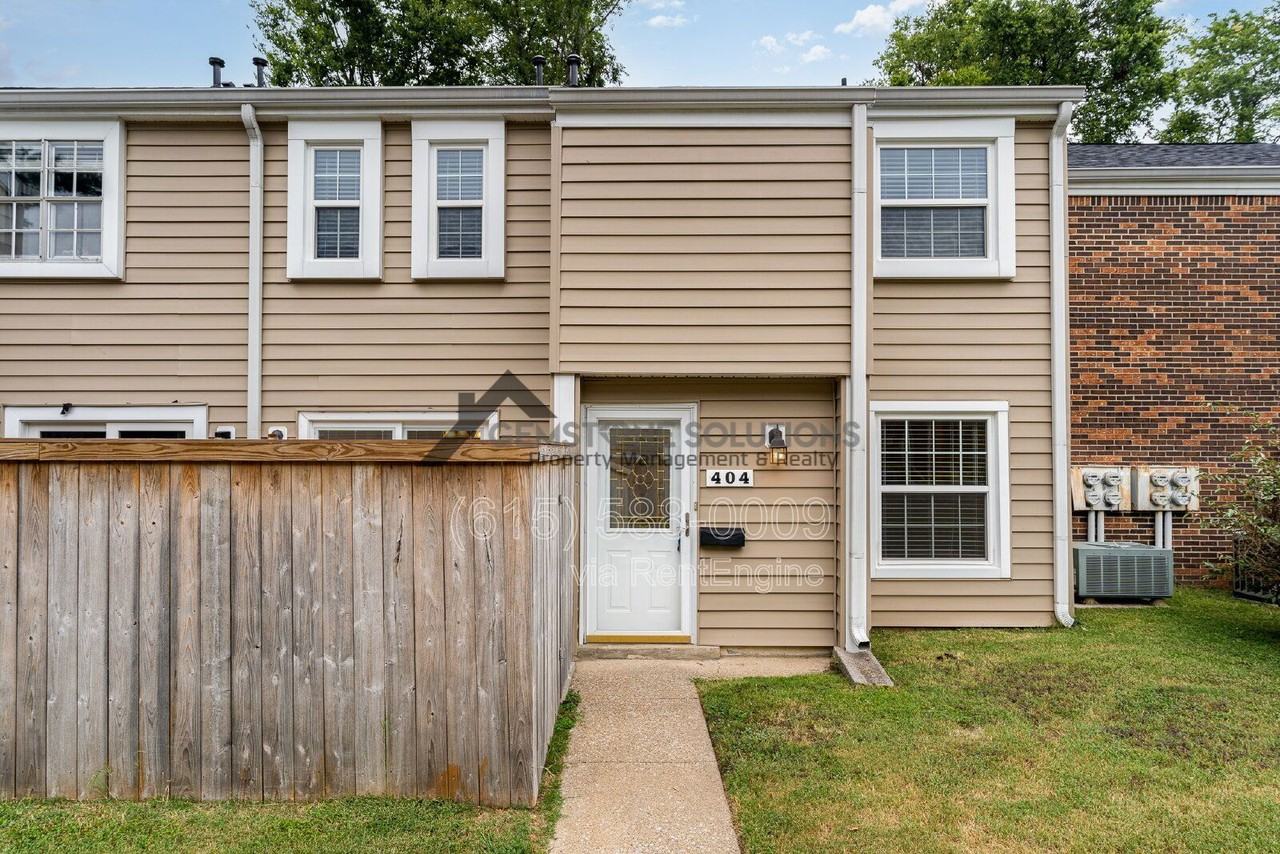 404 Granville Rd - Photo 2 of 29