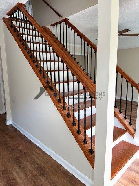 404 Granville Rd - Photo 4 of 29