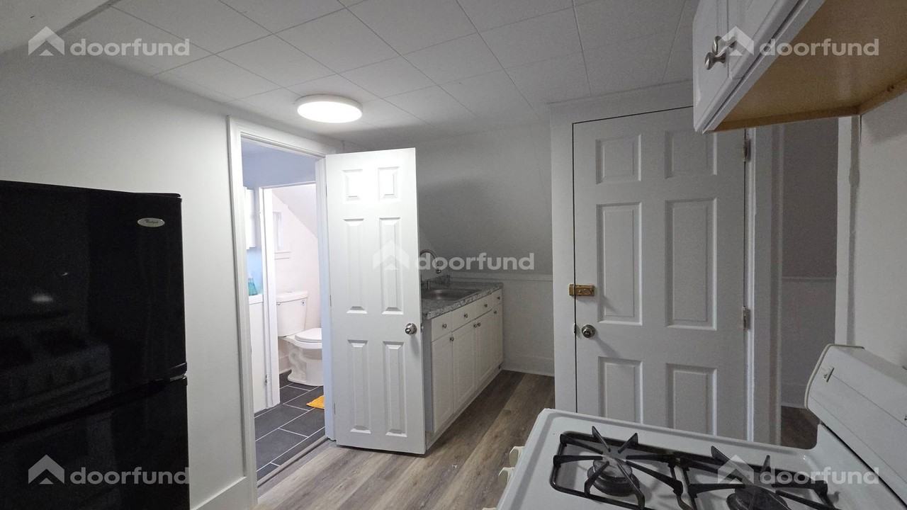 50 Summer St - Photo 3 of 22