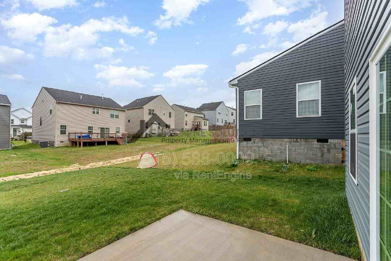 3301 Somerset Ln - Photo 3 of 25