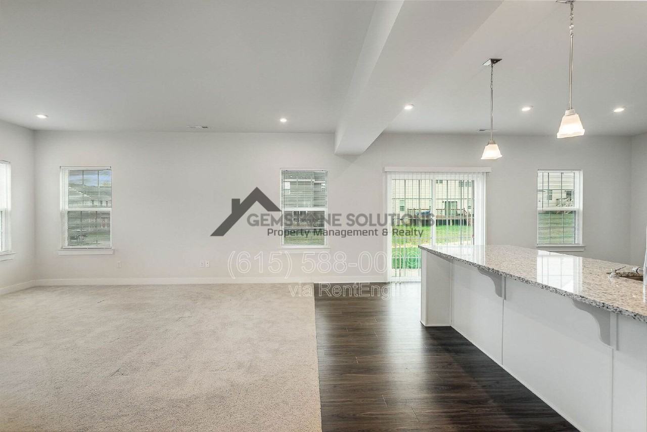 3301 Somerset Ln - Photo 7 of 25