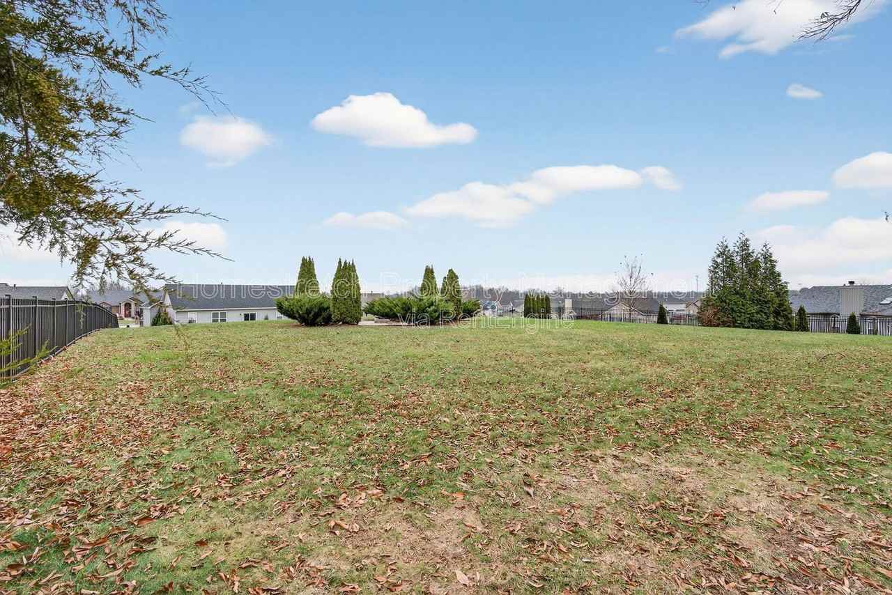 738 Lost Canyon Blvd - Photo 7 of 47