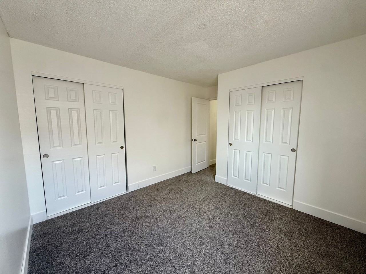 1612 York Way - Photo 7 of 8