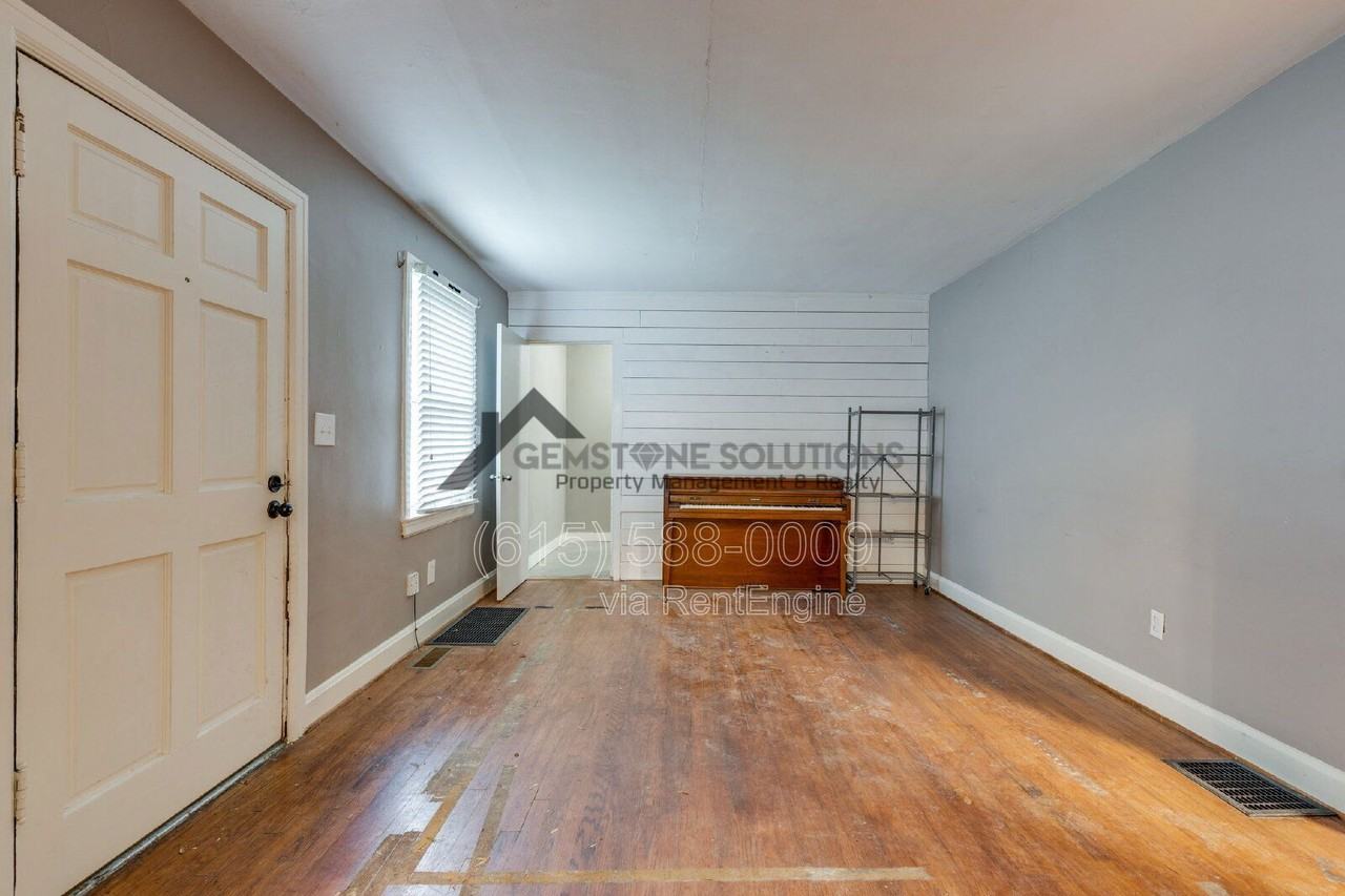 2930 Primrose Cir - Photo 4 of 50