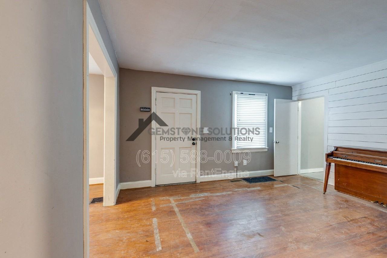 2930 Primrose Cir - Photo 6 of 50