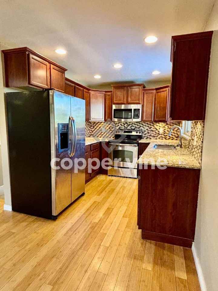 13145 Hazel Ct - Photo 6 of 25