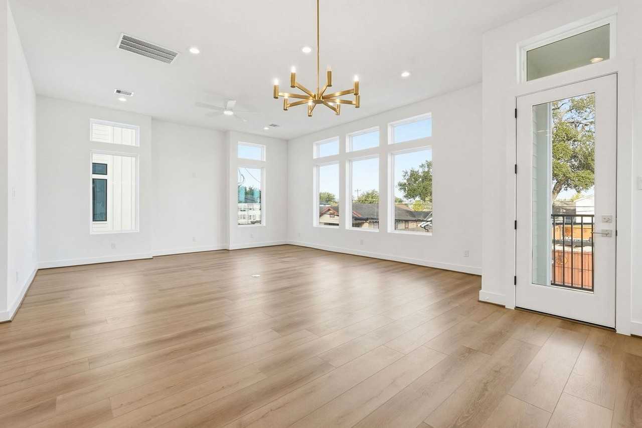 3830 Wilmer St - Photo 2 of 21