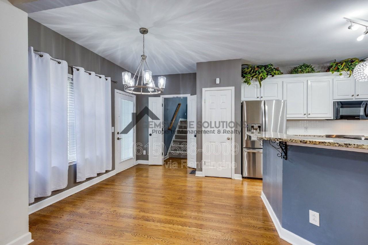 1024 Belcor Dr - Photo 5 of 41