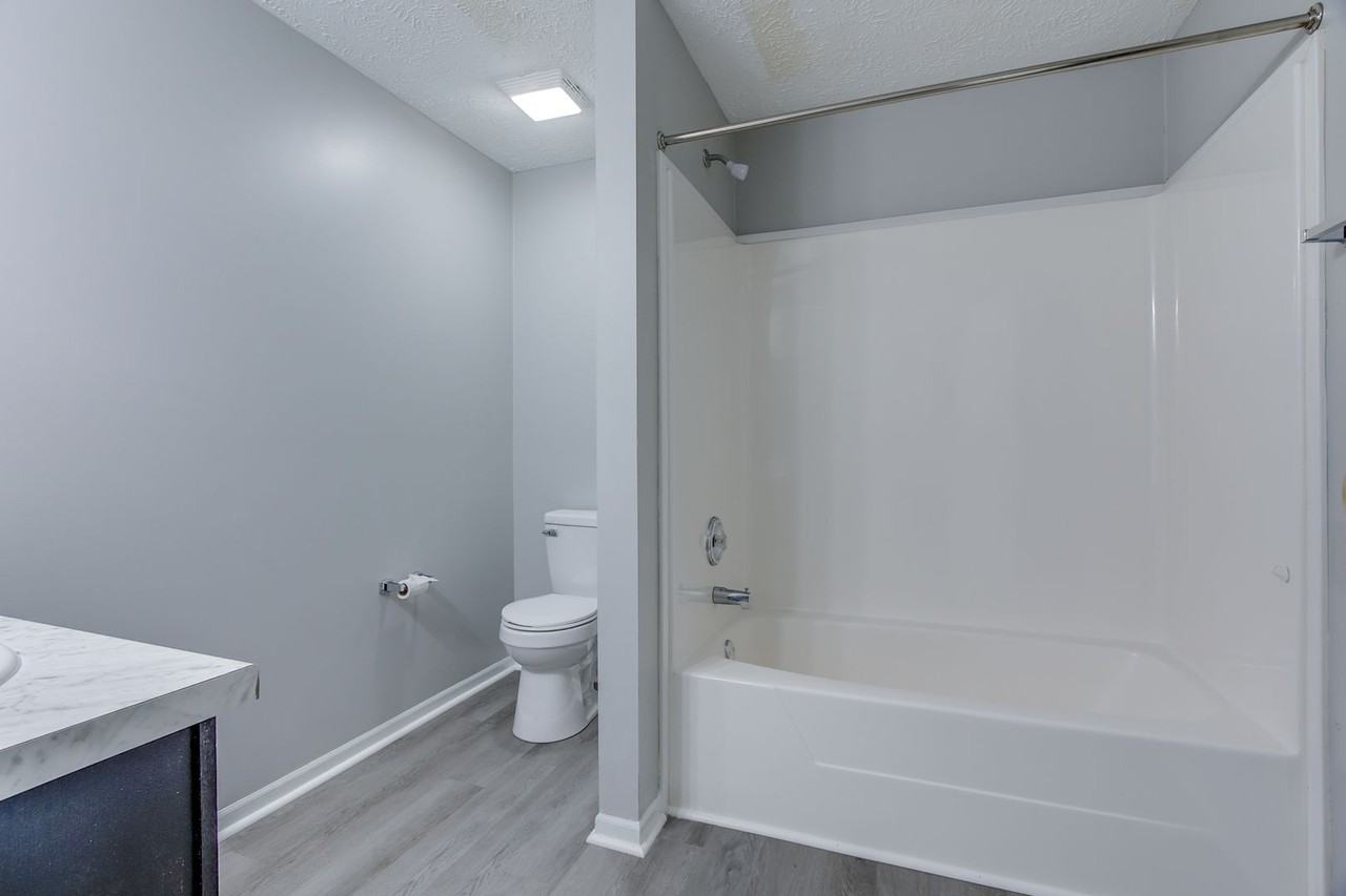 276 Franklin St - Photo 7 of 19