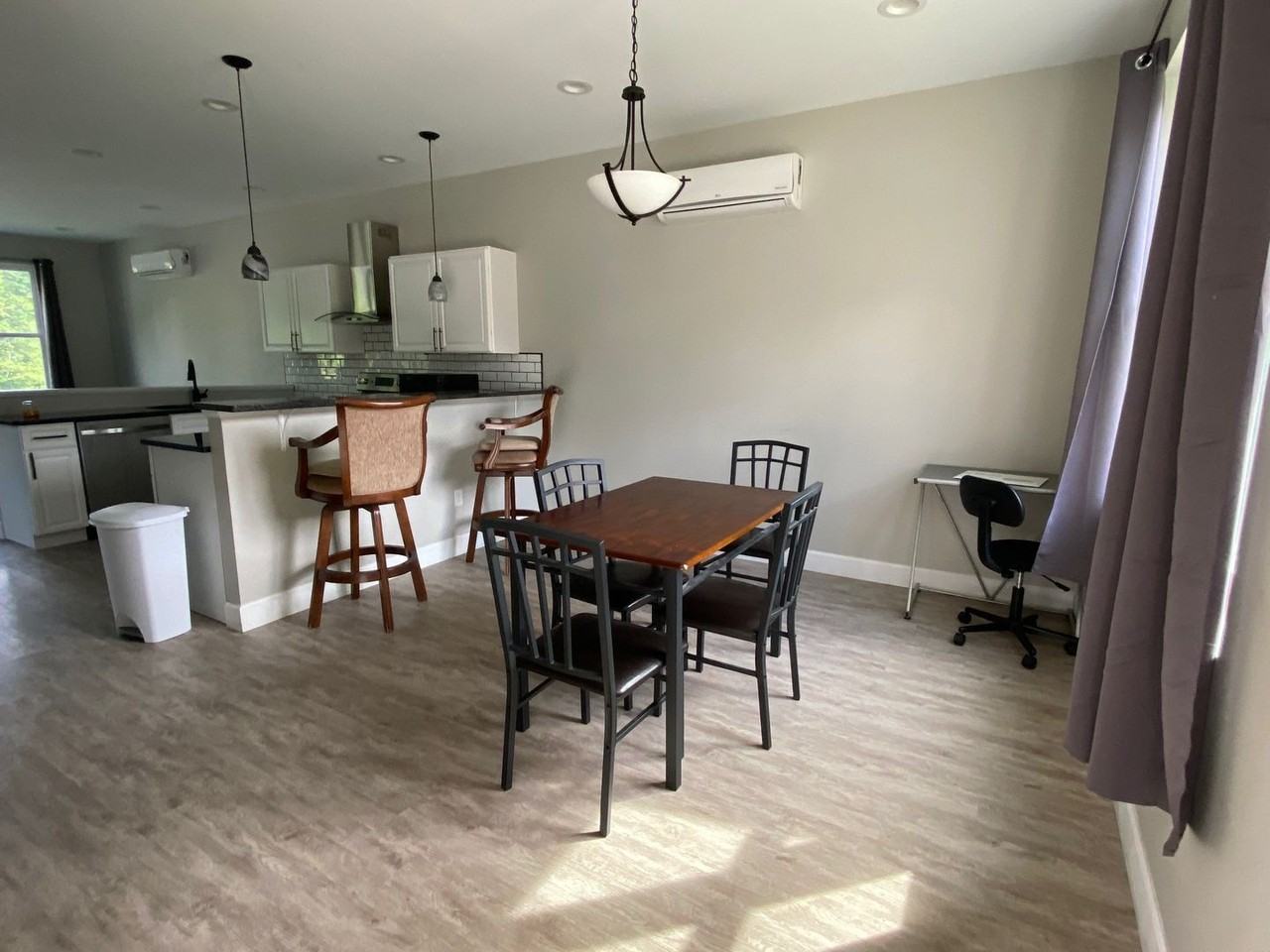 902 Dryden Rd - Photo 5 of 8