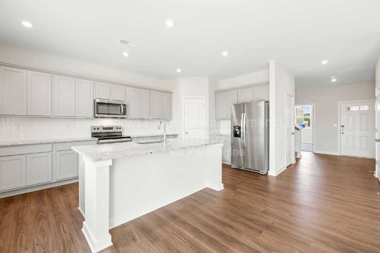 2160 Blue Sky Meadows Dr - Photo 7 of 30