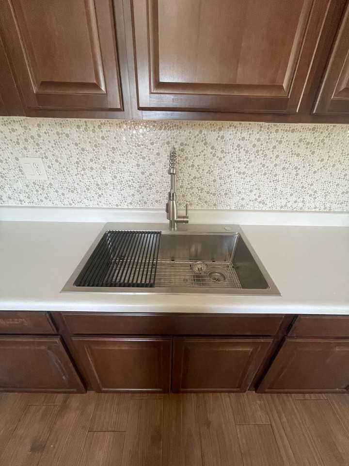 1880 S Espina St - Photo 2 of 8