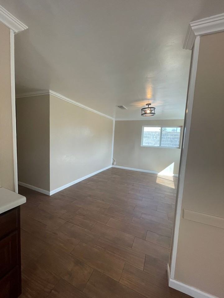 1880 S Espina St - Photo 4 of 8