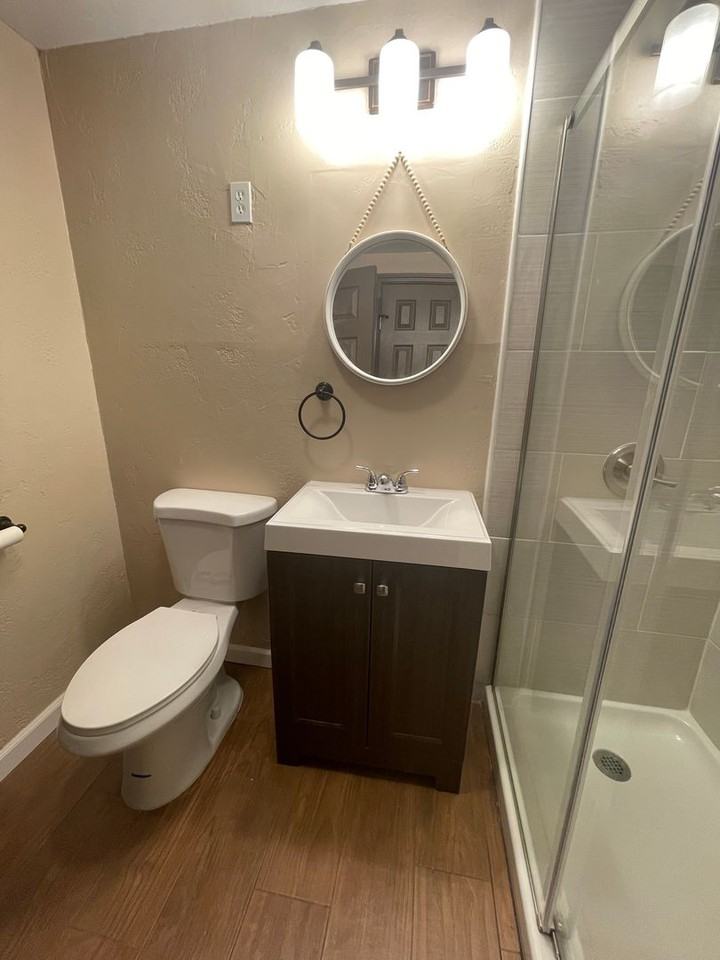 1880 S Espina St - Photo 7 of 8