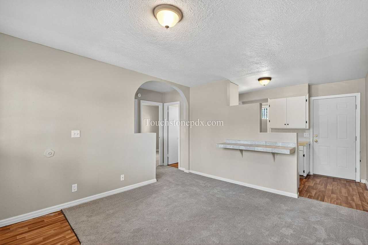 7349 Se Evergreen St - Photo 3 of 32