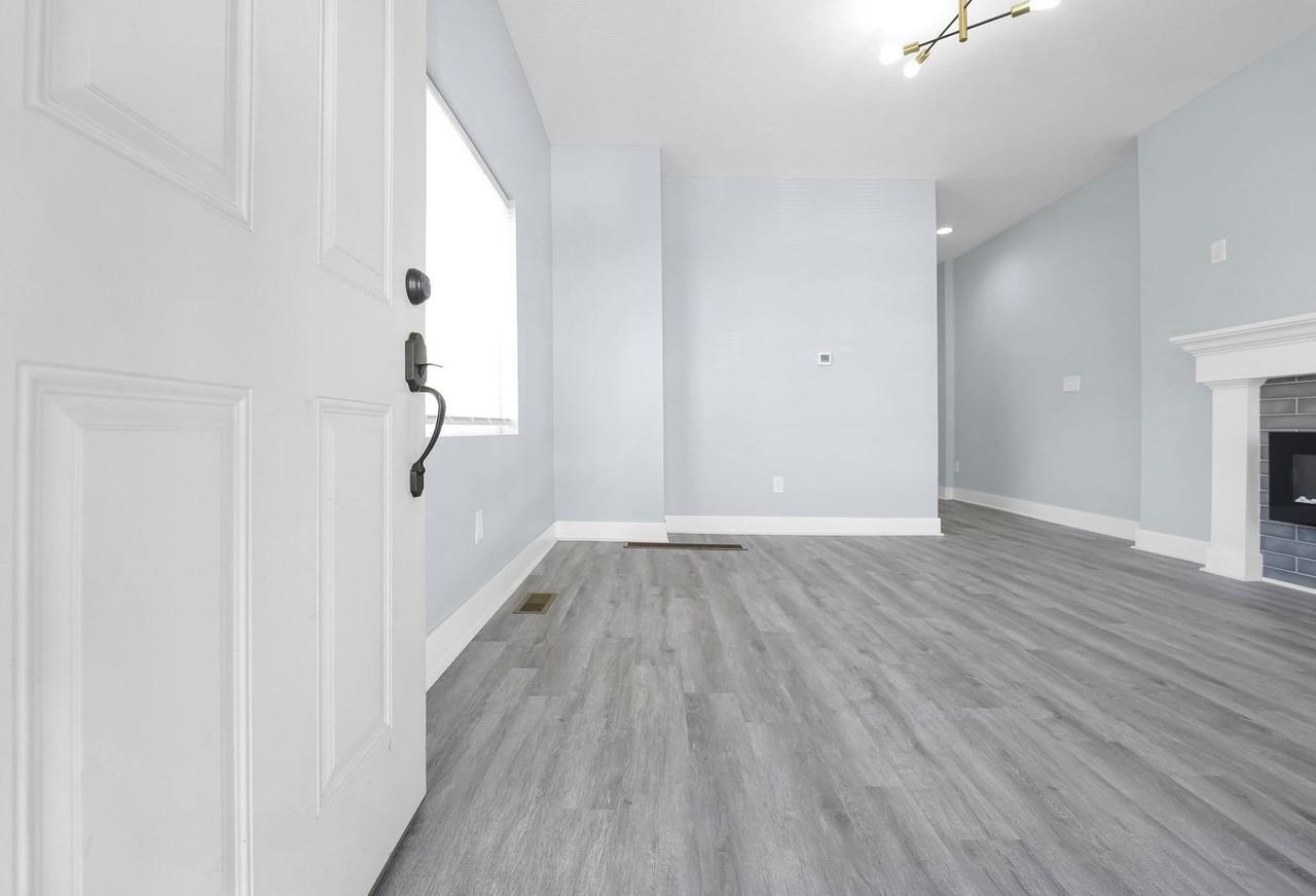 1157 Atcheson St - Photo 3 of 24