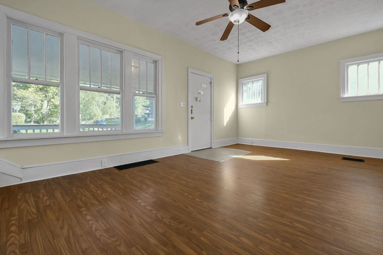 103 W Walnut St #1 - Photo 5 of 26