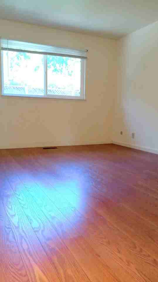 3072 Walgrove Way - Photo 6 of 20