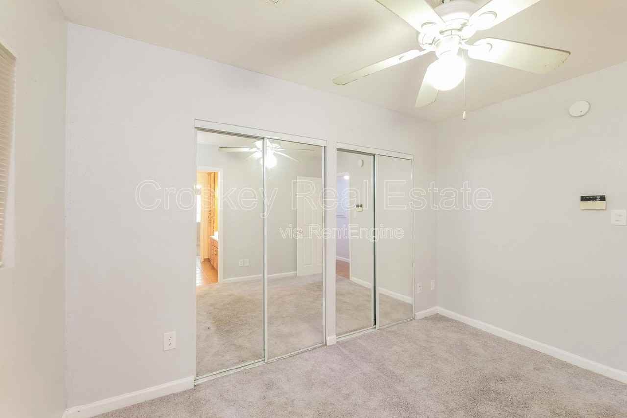 1508 Norton St - Photo 6 of 16