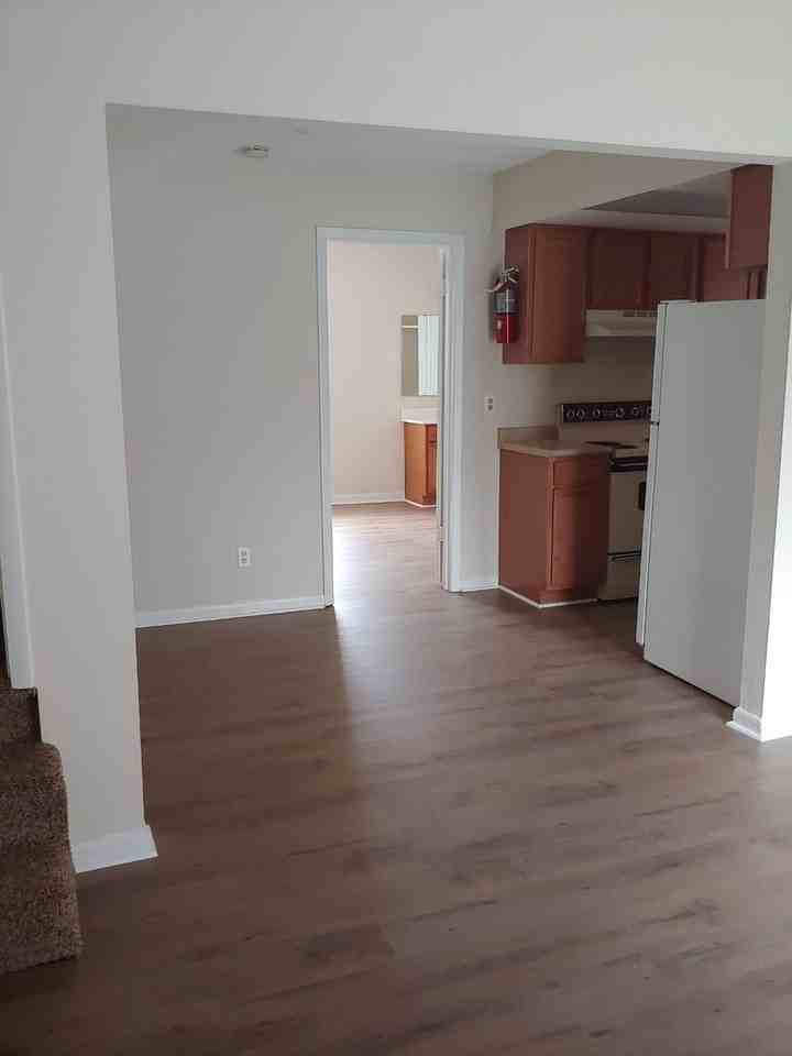 Holliday Drive - Photo 4 of 9