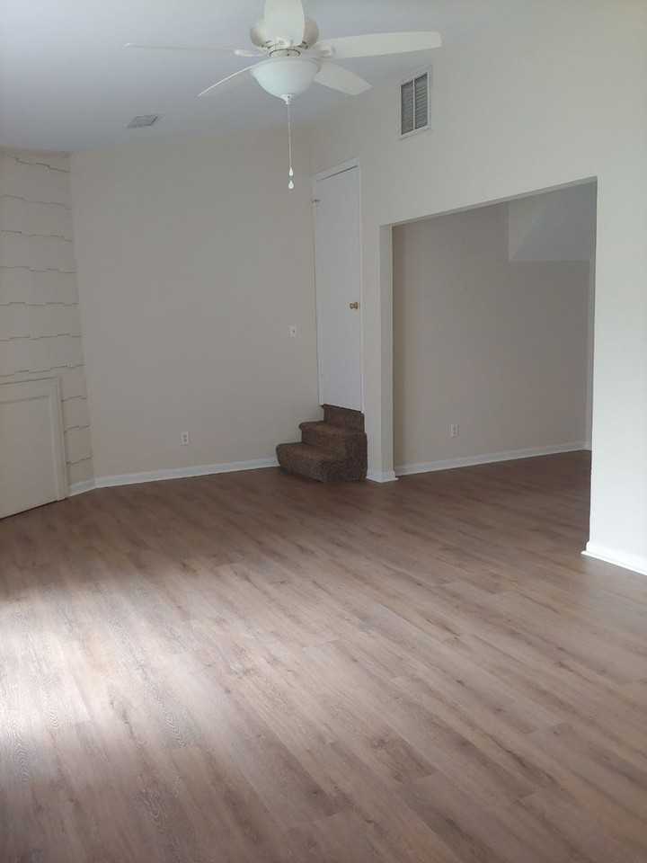 Holliday Drive - Photo 5 of 9