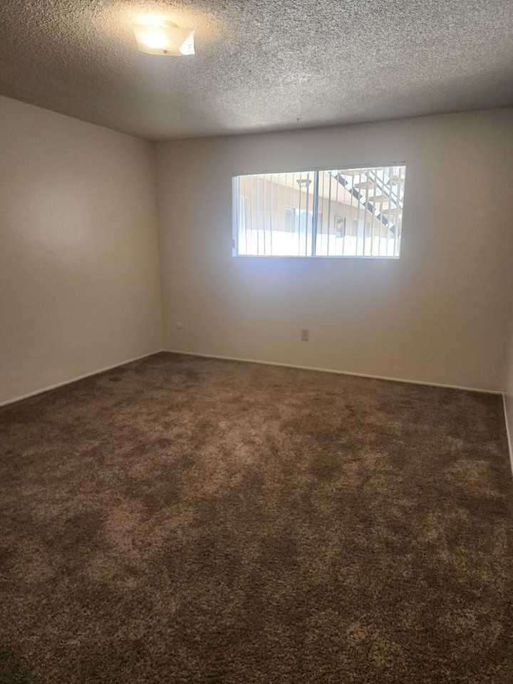 2102 Castro Ln #06 - Photo 5 of 12